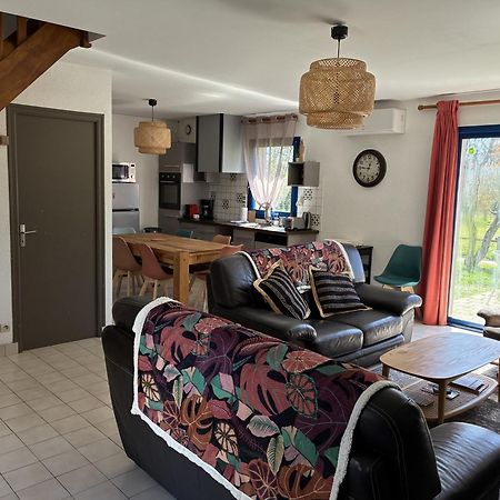 Gite Milin A Sizun Hebergement Confortable Pour 7 Pers Bagian luar foto