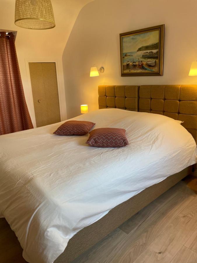 Gite Milin A Sizun Hebergement Confortable Pour 7 Pers Bagian luar foto
