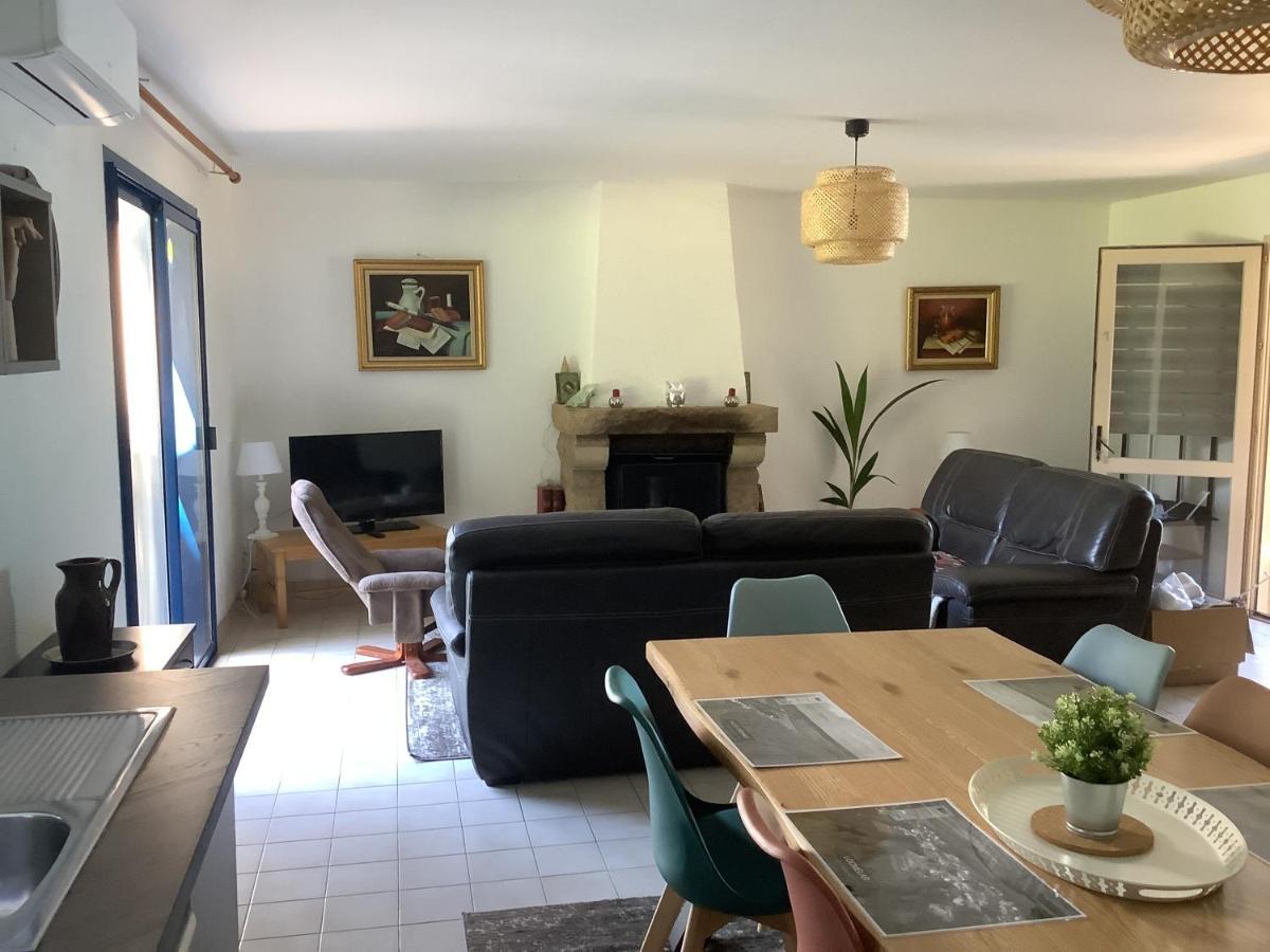 Gite Milin A Sizun Hebergement Confortable Pour 7 Pers Bagian luar foto