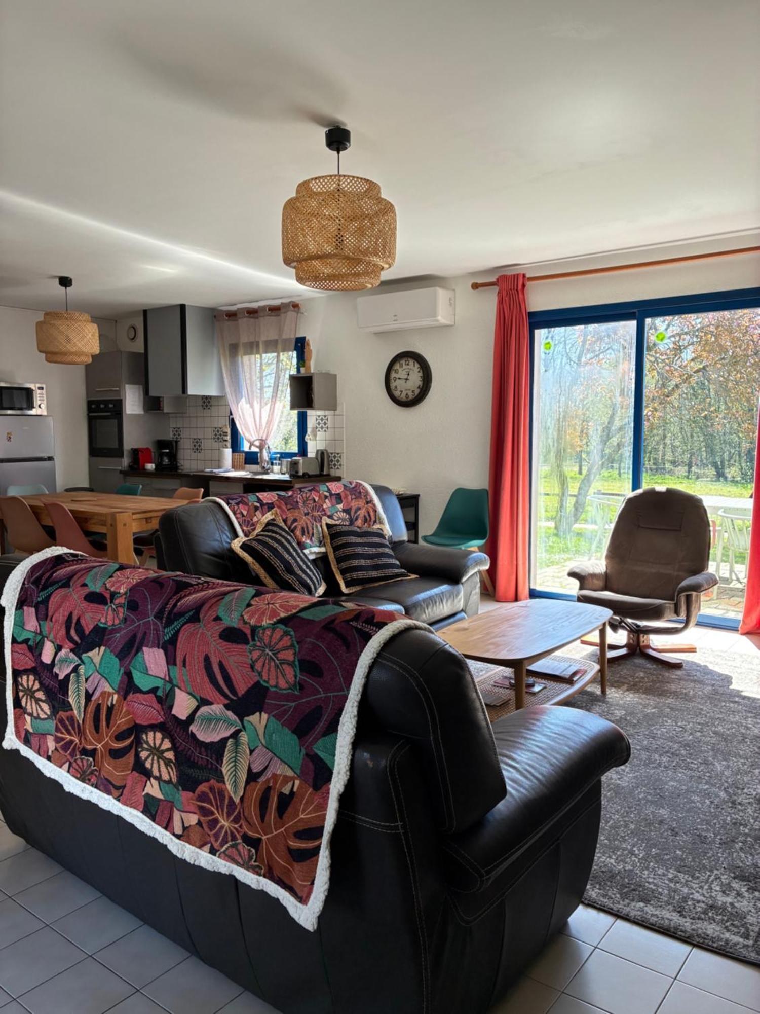 Gite Milin A Sizun Hebergement Confortable Pour 7 Pers Bagian luar foto
